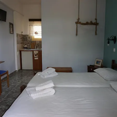 Country 3* Karpathos Town (Pigadia)